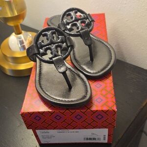 Tory Burch Miller Pave color black NWT